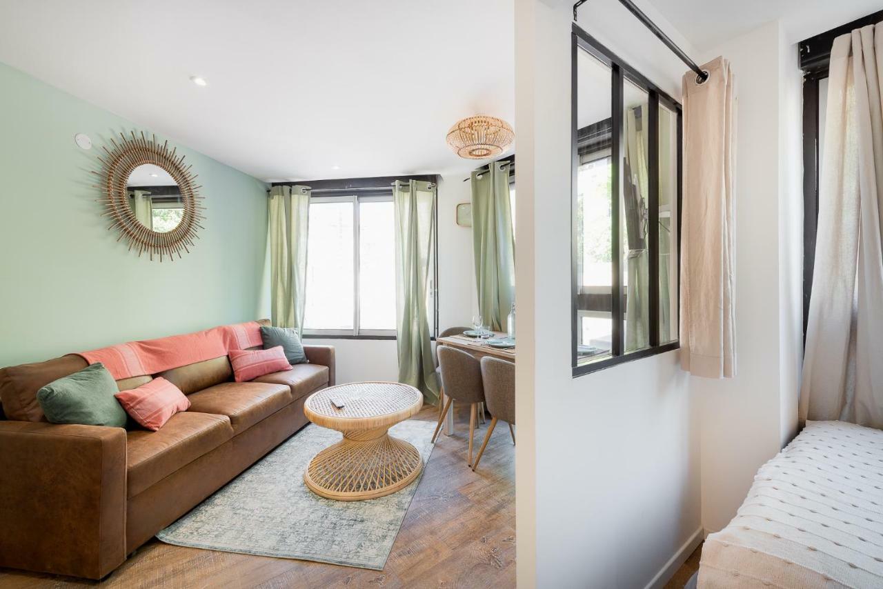 Suites Gaya Confort - Centre Ville Montpellier Exteriör bild