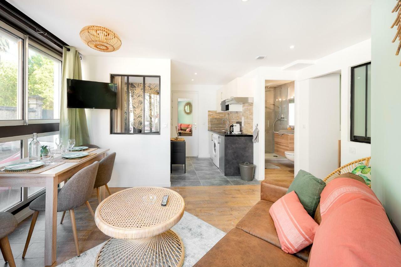 Suites Gaya Confort - Centre Ville Montpellier Exteriör bild