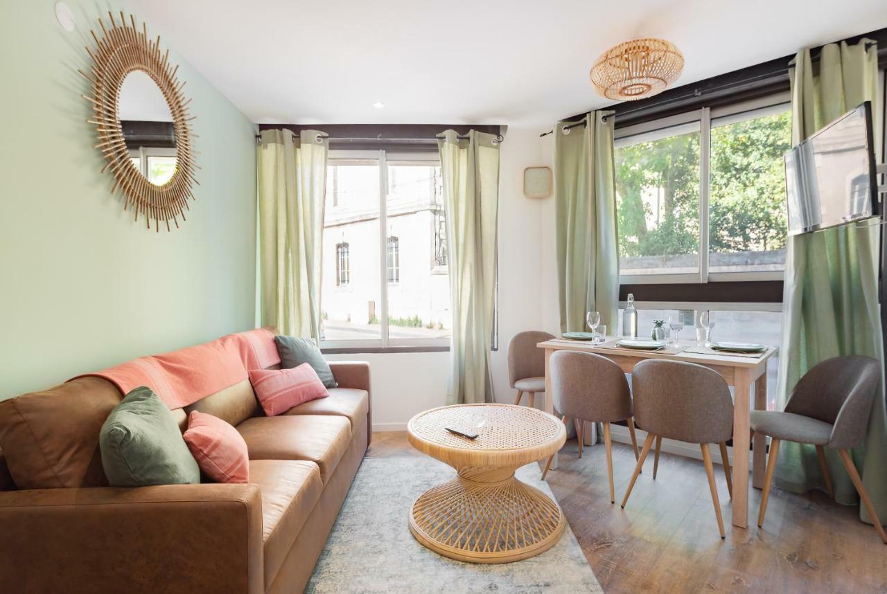 Suites Gaya Confort - Centre Ville Montpellier Exteriör bild